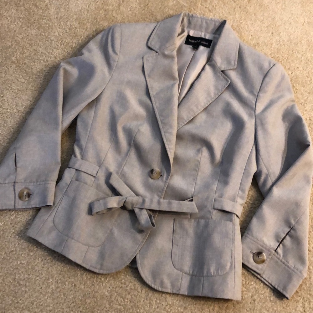 Beige blazer by Isabel & Nina, size 4